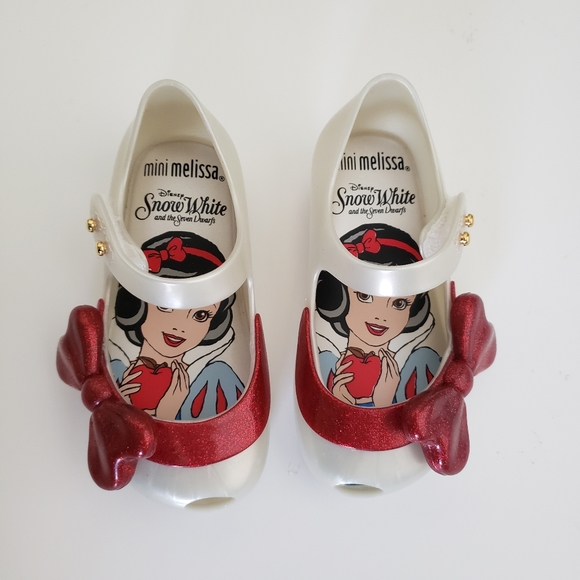 Mini Melissa Ultragirl + Snow White Mary Janes